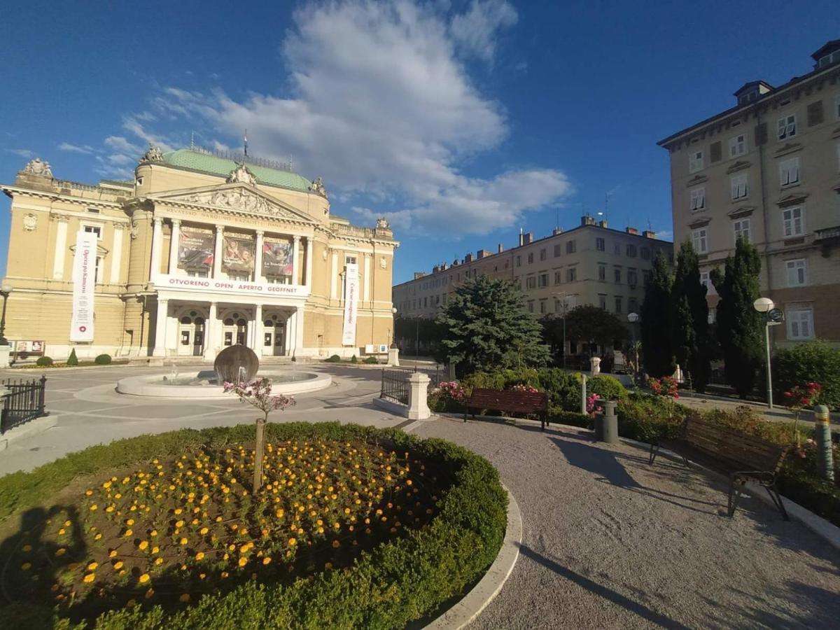 Mario City Center Rooms Rijeka Exterior foto